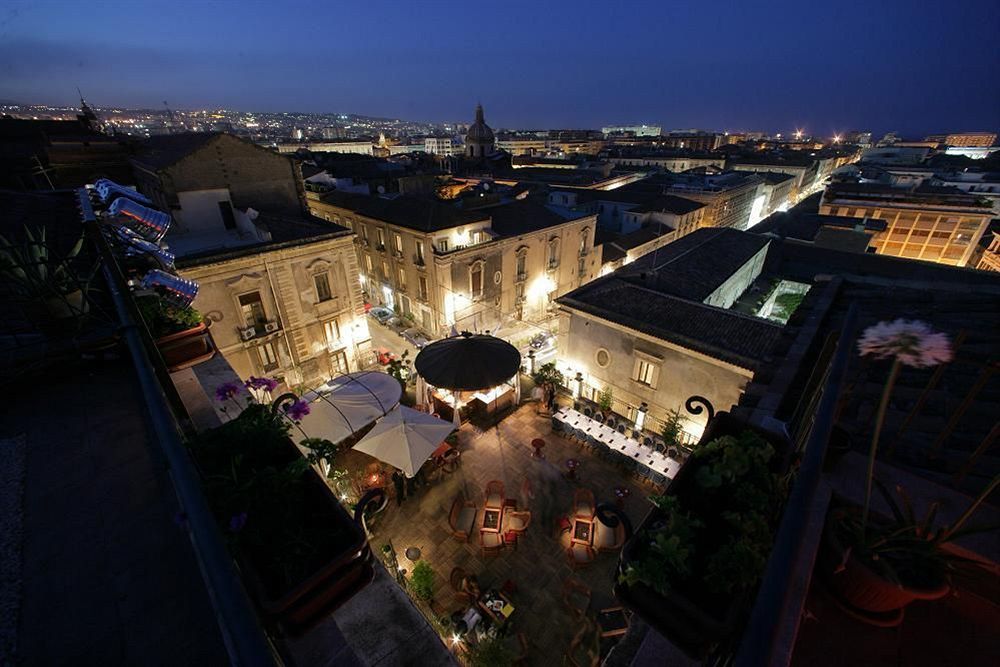 Hotel Royal CTA Exterior foto